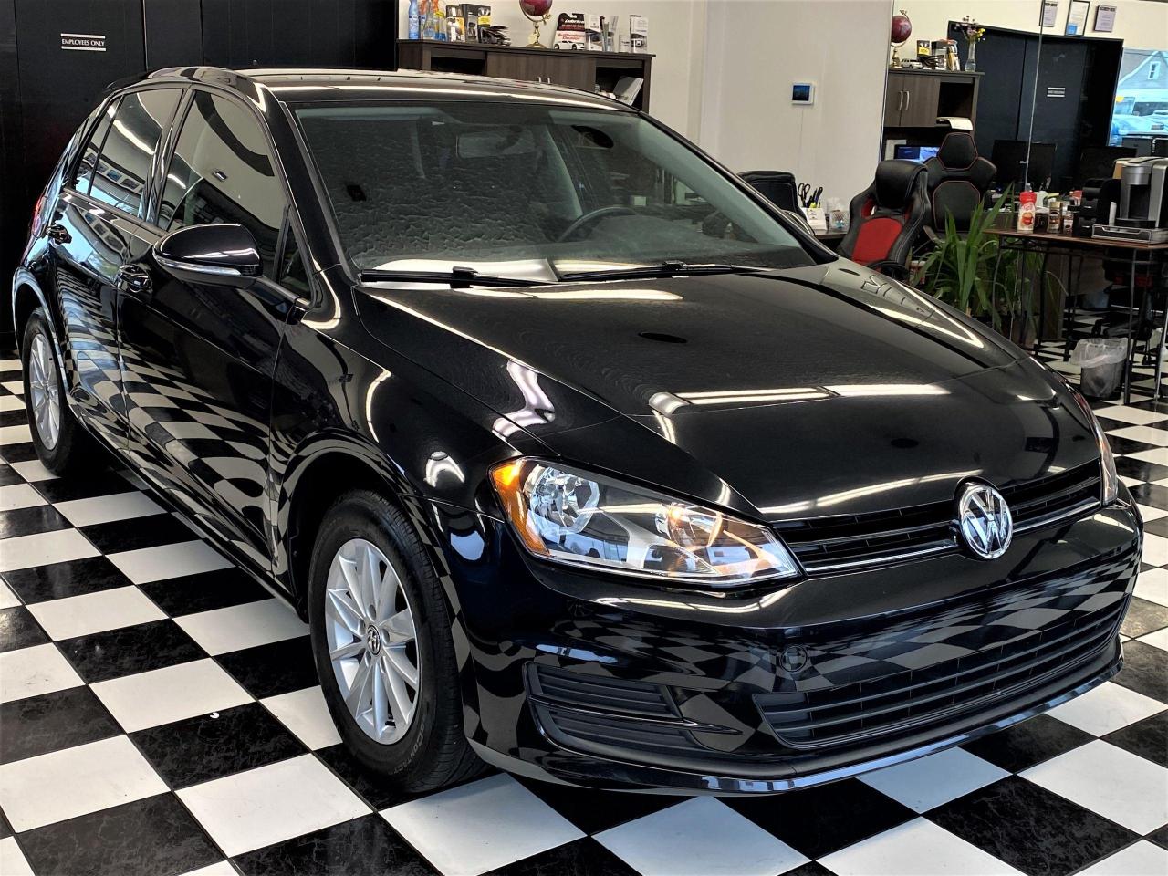 2016 Volkswagen Golf Trendline+ApplePlay+HTD Seats+Camera+ACCIDENT FREE - Photo #5