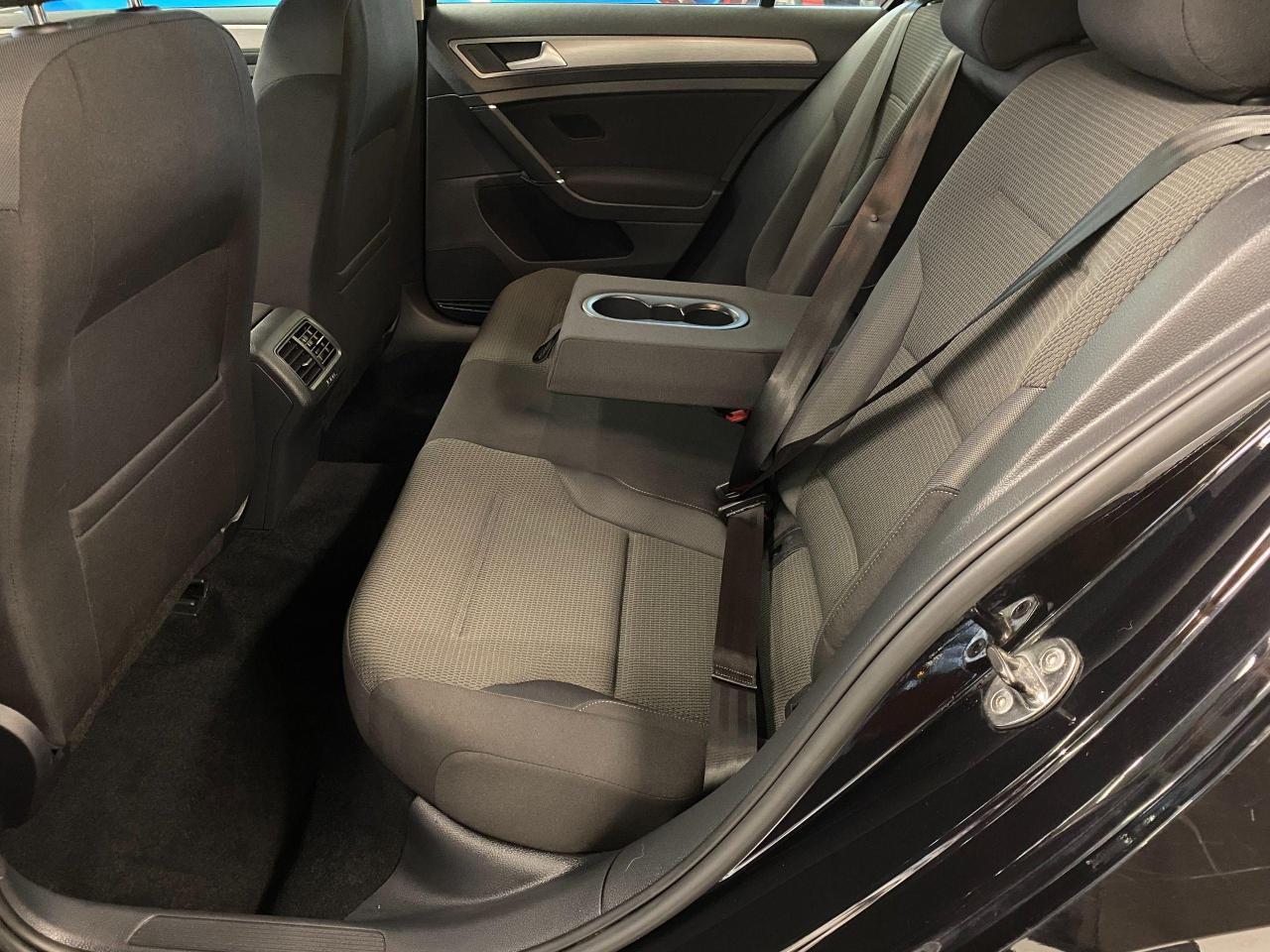 2016 Volkswagen Golf Trendline+ApplePlay+HTD Seats+Camera+ACCIDENT FREE - Photo #23