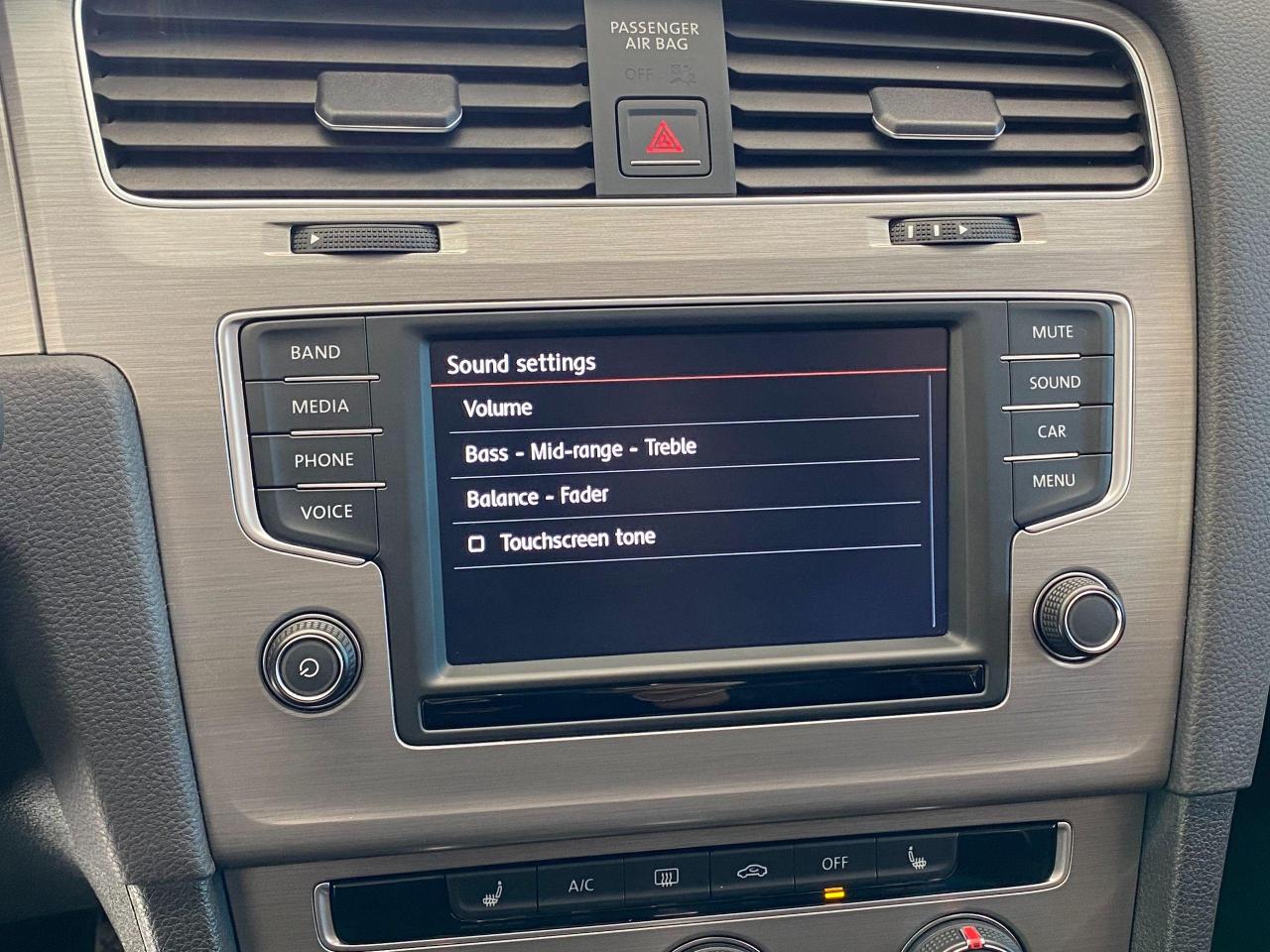2016 Volkswagen Golf Trendline+ApplePlay+HTD Seats+Camera+ACCIDENT FREE - Photo #34