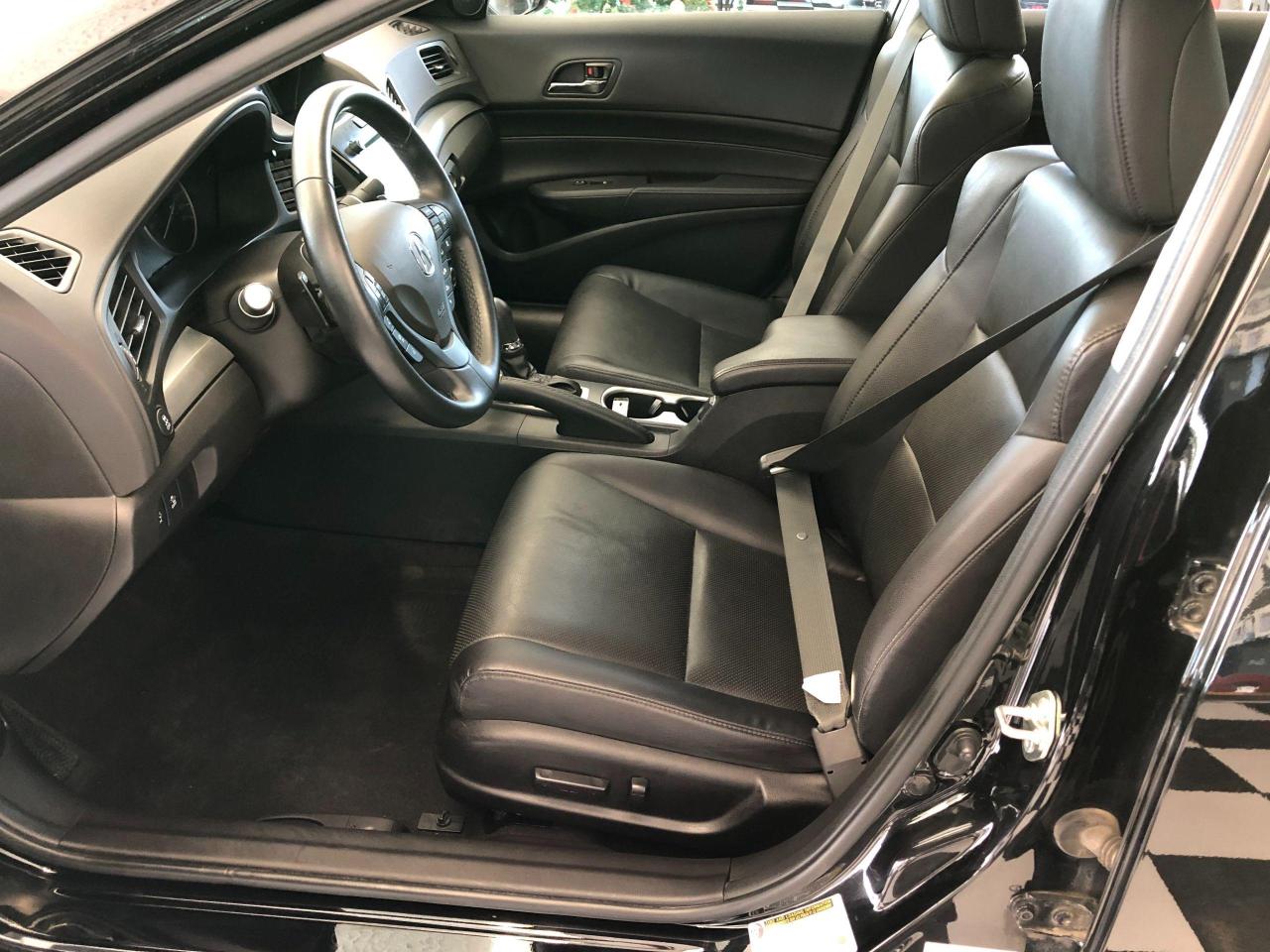 2017 Acura ILX Premium+Camera+TECH+Lane Keep+BSM+ACCIDENT FREE - Photo #18