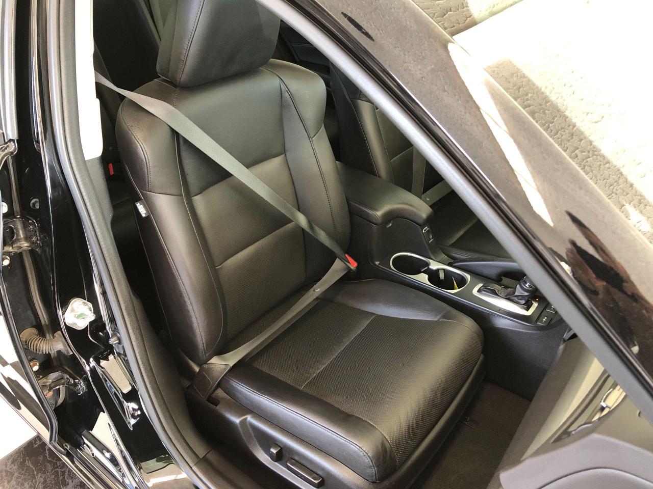 2017 Acura ILX Premium+Camera+TECH+Lane Keep+BSM+ACCIDENT FREE - Photo #22