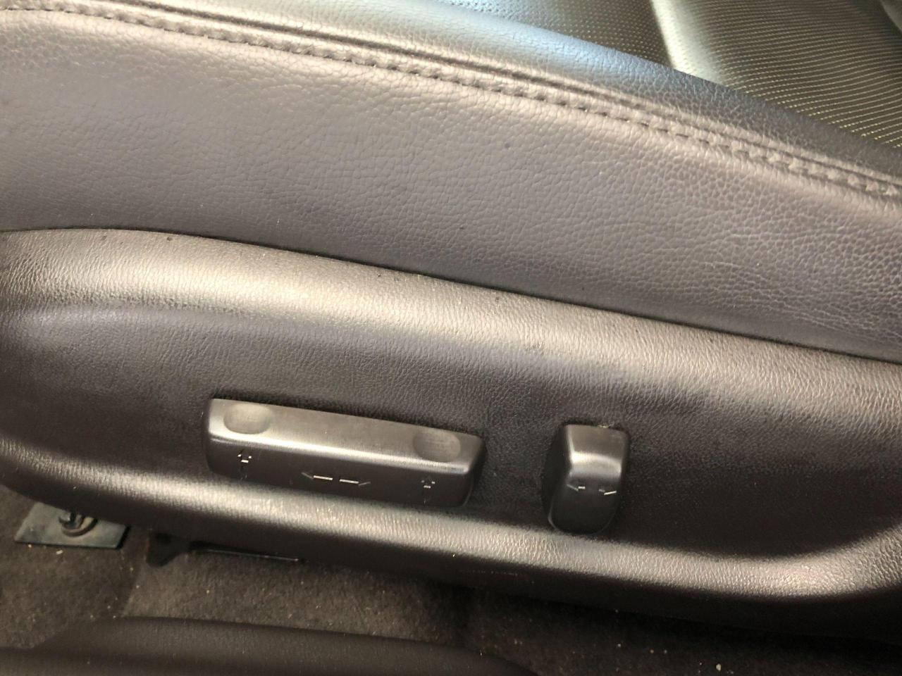 2017 Acura ILX Premium+Camera+TECH+Lane Keep+BSM+ACCIDENT FREE - Photo #44