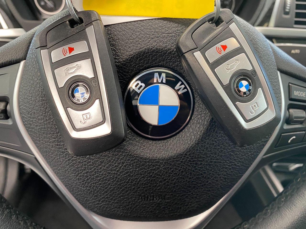 2017 BMW 3 Series 320i xDrive+Camera+GPS+Sensors+Roof+ACCIDENT FREE - Photo #16