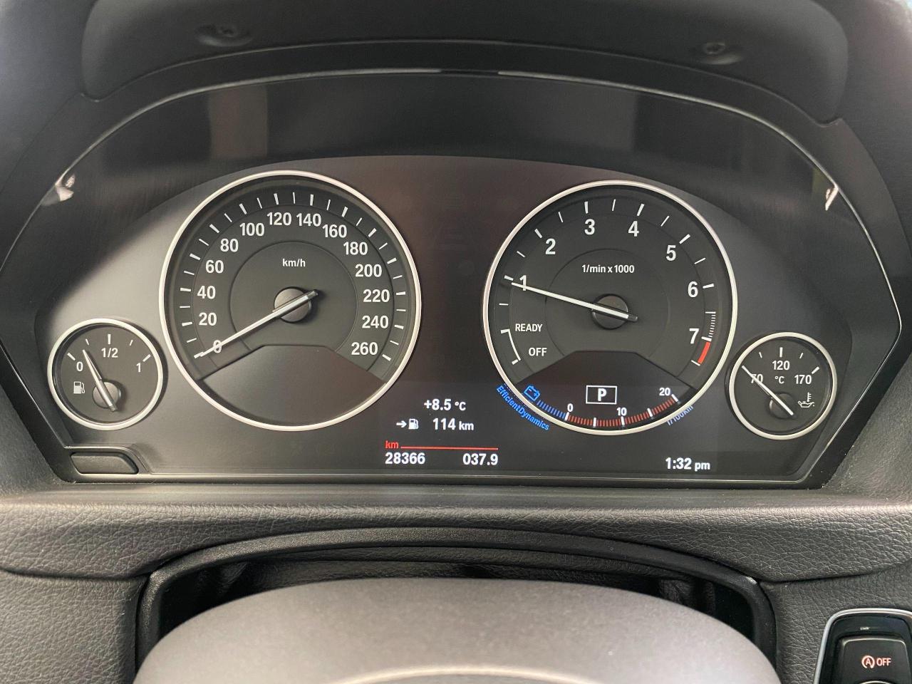 2017 BMW 3 Series 320i xDrive+Camera+GPS+Sensors+Roof+ACCIDENT FREE - Photo #17