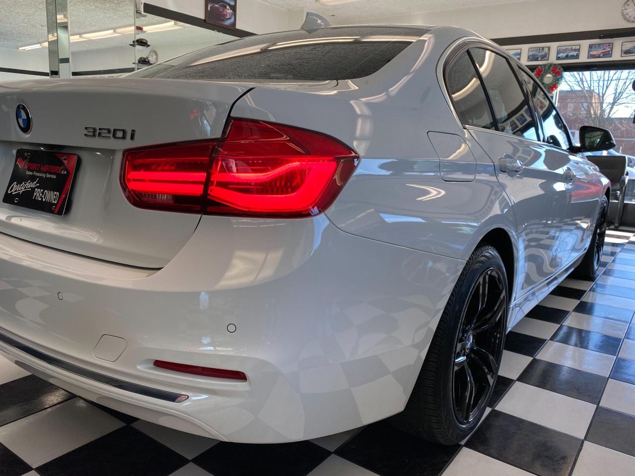 2017 BMW 3 Series 320i xDrive+Camera+GPS+Sensors+Roof+ACCIDENT FREE - Photo #44
