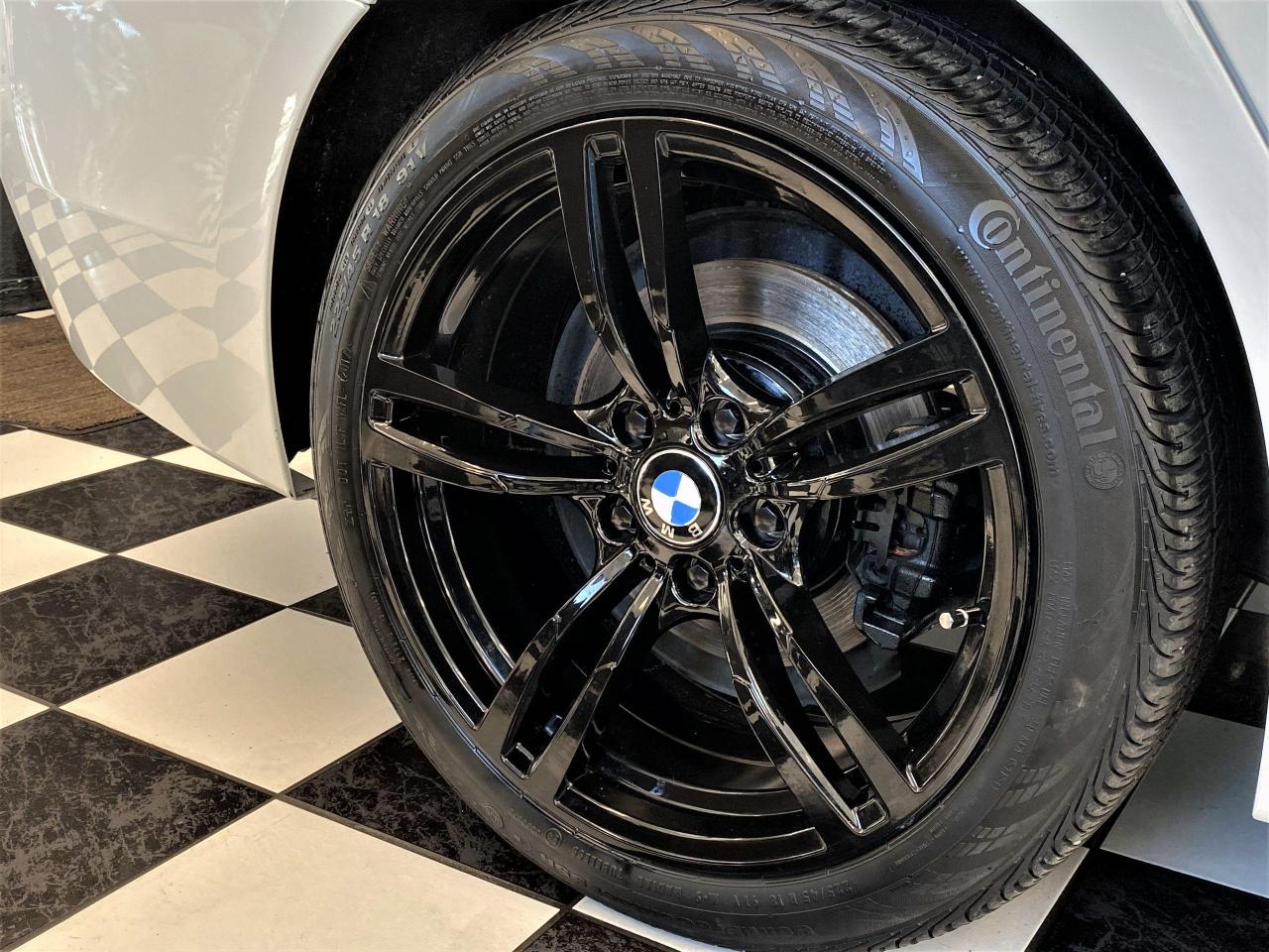 2017 BMW 3 Series 320i xDrive+Camera+GPS+Sensors+Roof+ACCIDENT FREE - Photo #64
