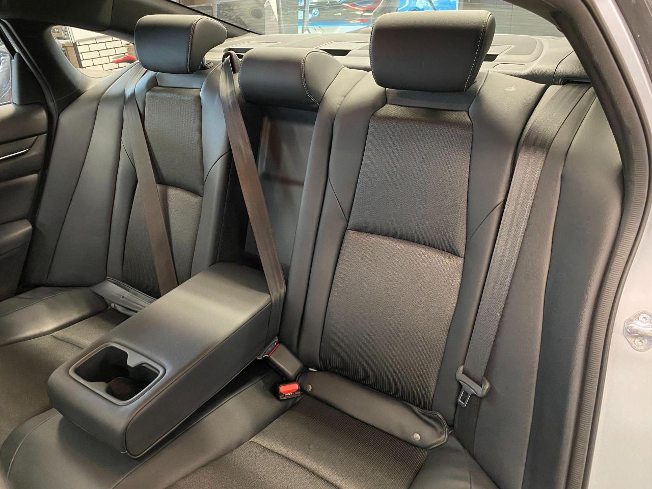 2018 Honda Accord Sport+ApplePlay+Lane Keep+Camera+ACCIDENT FREE - Photo #25