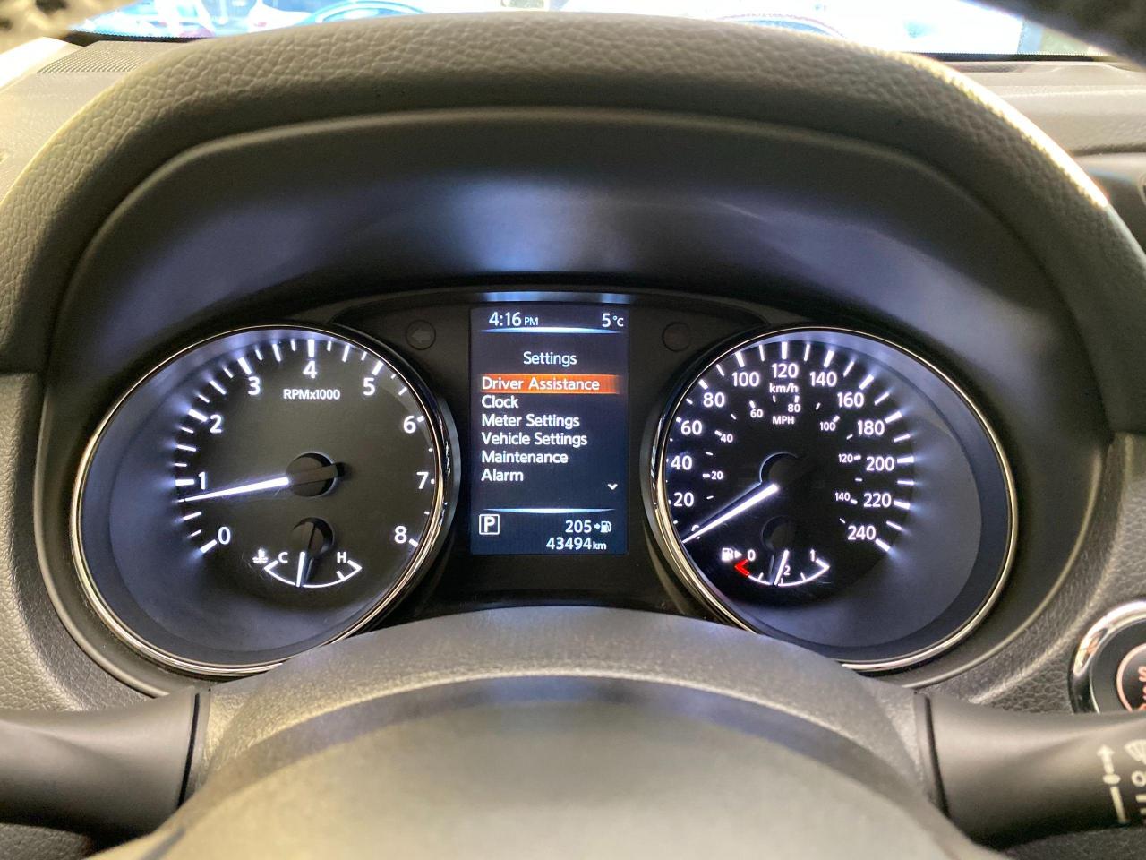 2017 Nissan Rogue SV TECT AWD+FEB+GPS+360 Camera+Roof+ACCIDENT FREE - Photo #16