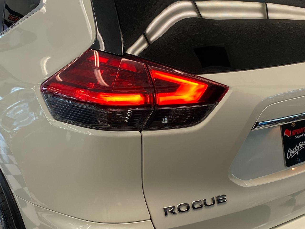 2017 Nissan Rogue SV TECT AWD+FEB+GPS+360 Camera+Roof+ACCIDENT FREE - Photo #57