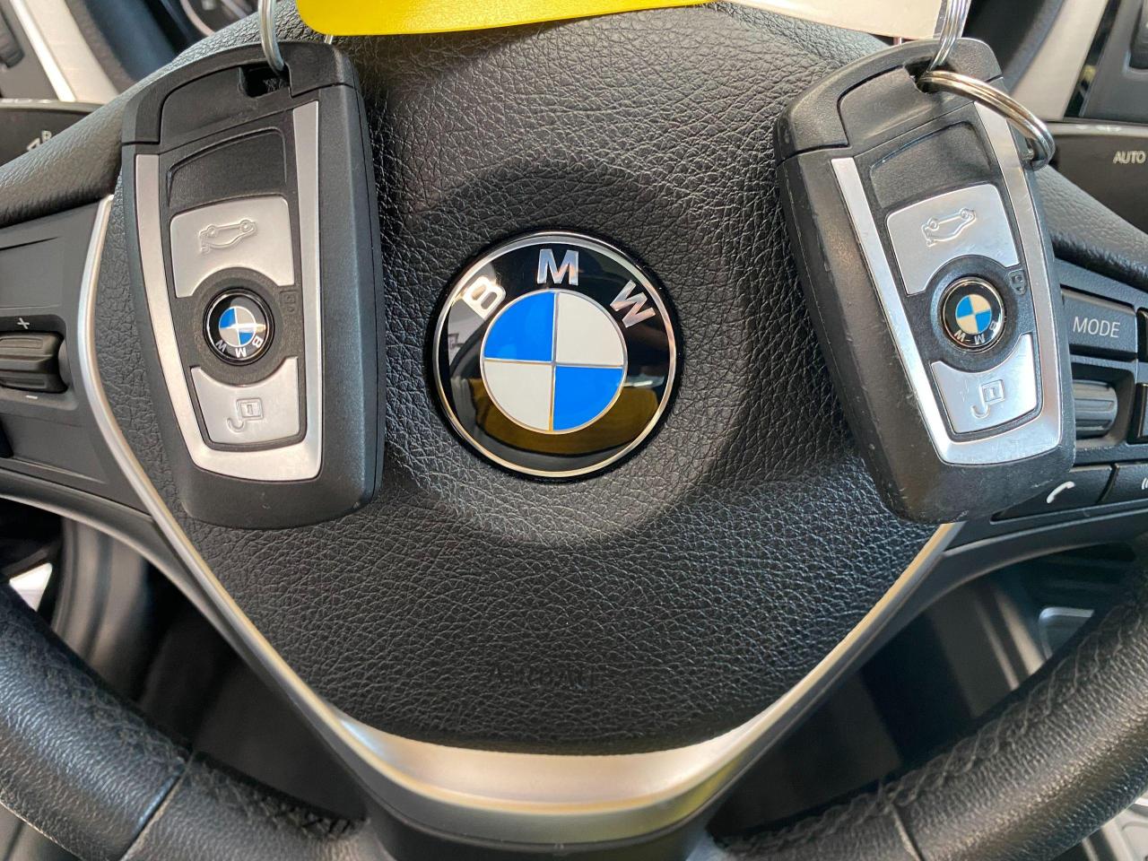 2017 BMW 3 Series 320i xDrive+GPS+Sunroof+Heated Seats+ACCIDENT FREE - Photo #15