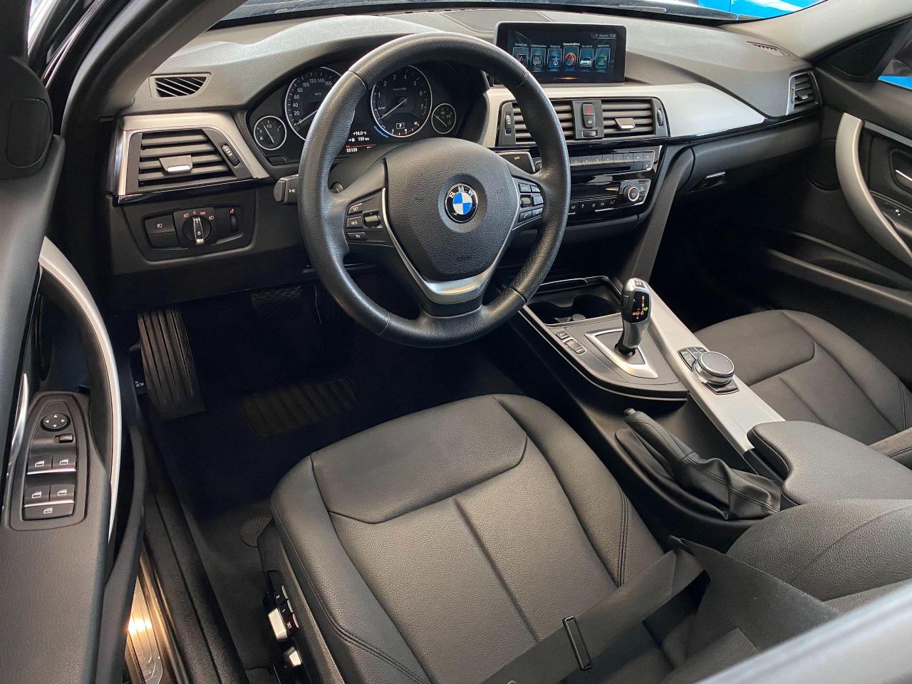 2017 BMW 3 Series 320i xDrive+GPS+Sunroof+Heated Seats+ACCIDENT FREE - Photo #17