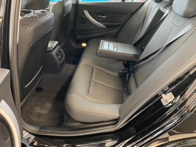 2017 BMW 3 Series 320i xDrive+GPS+Sunroof+Heated Seats+ACCIDENT FREE Photo23
