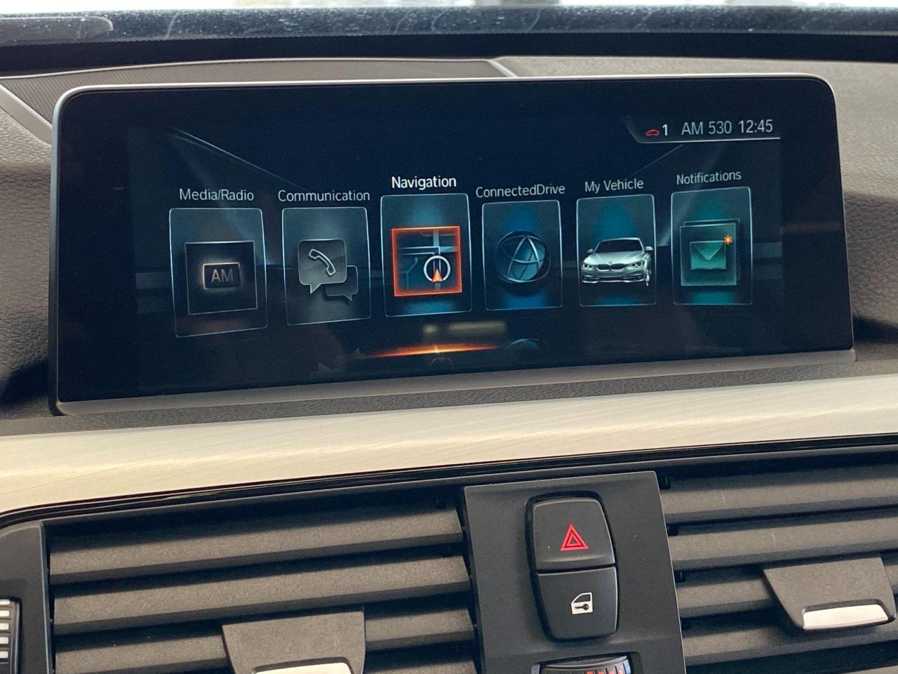 2017 BMW 3 Series 320i xDrive+GPS+Sunroof+Heated Seats+ACCIDENT FREE - Photo #32