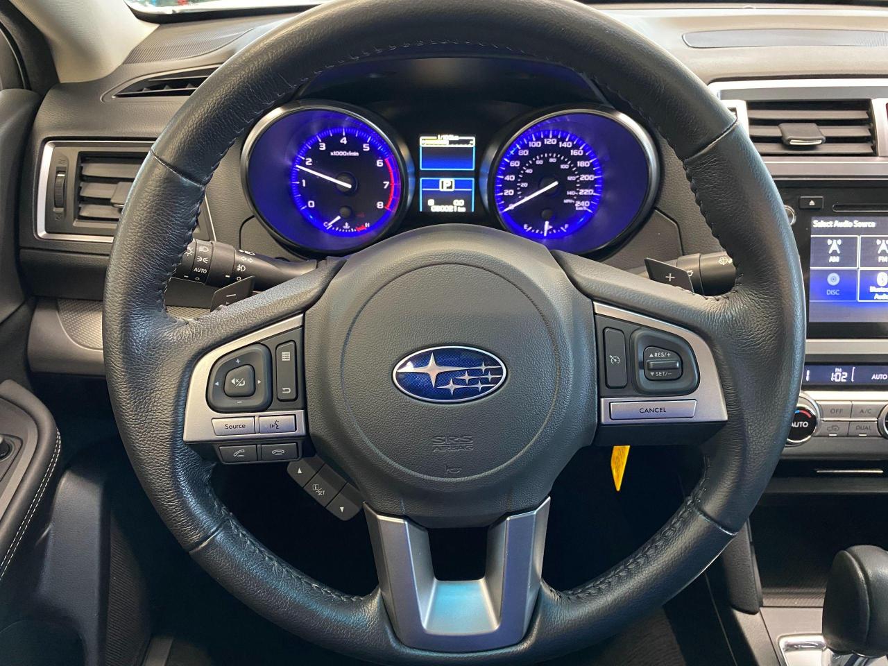 2017 Subaru Legacy 2.5i w/Touring AWD+Roof+Blind Spot+Accident Free - Photo #9