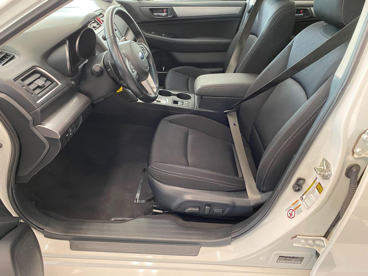 2017 Subaru Legacy 2.5i w/Touring AWD+Roof+Blind Spot+Accident Free Photo93