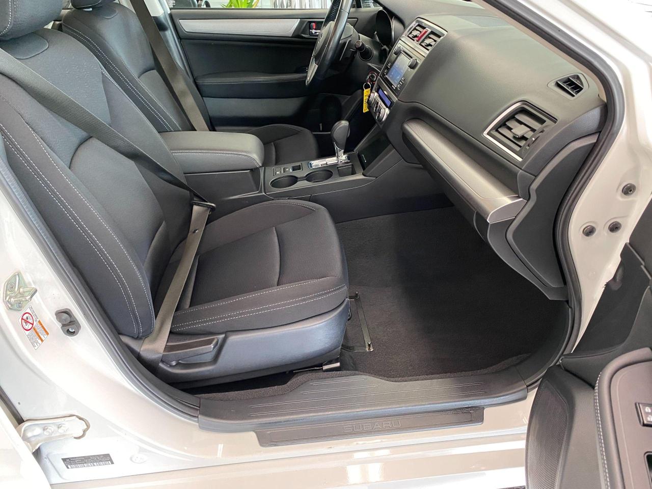 2017 Subaru Legacy 2.5i w/Touring AWD+Roof+Blind Spot+Accident Free - Photo #21