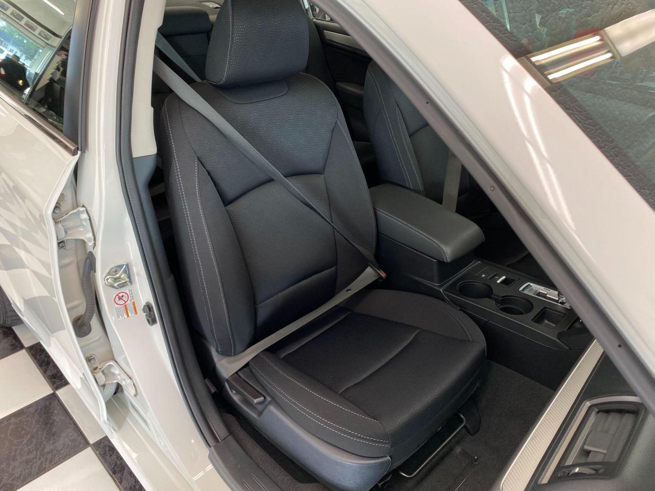 2017 Subaru Legacy 2.5i w/Touring AWD+Roof+Blind Spot+Accident Free - Photo #22
