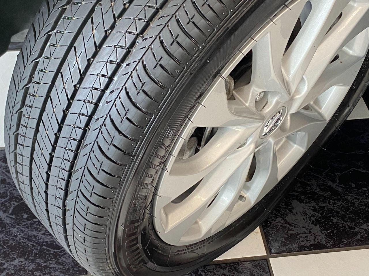 2016 Nissan Sentra SV+Sunroof+Alloys+Camera+HeatedSeats+ACCIDENT FREE - Photo #12