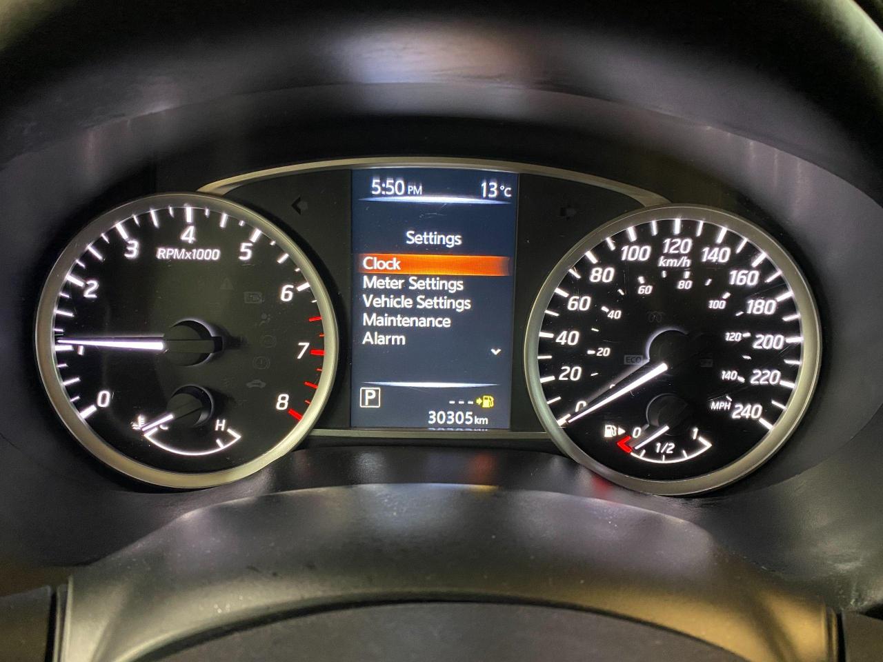 2016 Nissan Sentra SV+Sunroof+Alloys+Camera+HeatedSeats+ACCIDENT FREE - Photo #17