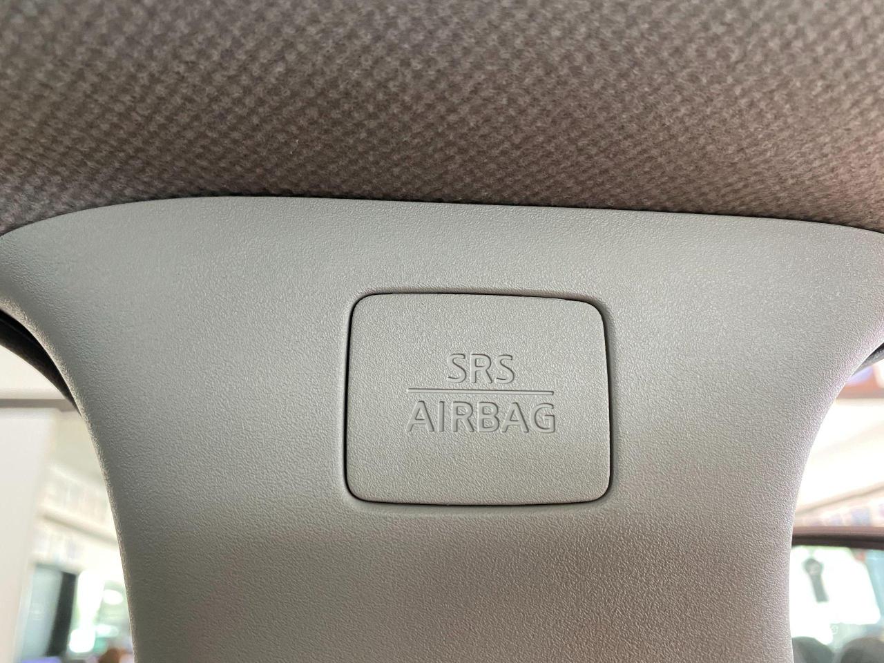 2016 Nissan Sentra SV+Sunroof+Alloys+Camera+HeatedSeats+ACCIDENT FREE - Photo #45