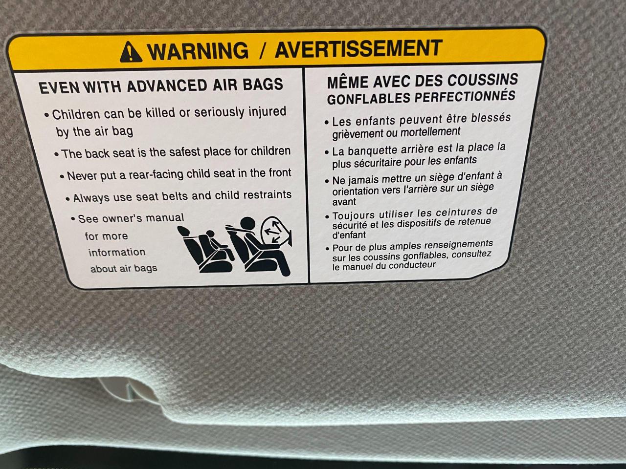 2016 Nissan Sentra SV+Sunroof+Alloys+Camera+HeatedSeats+ACCIDENT FREE - Photo #47