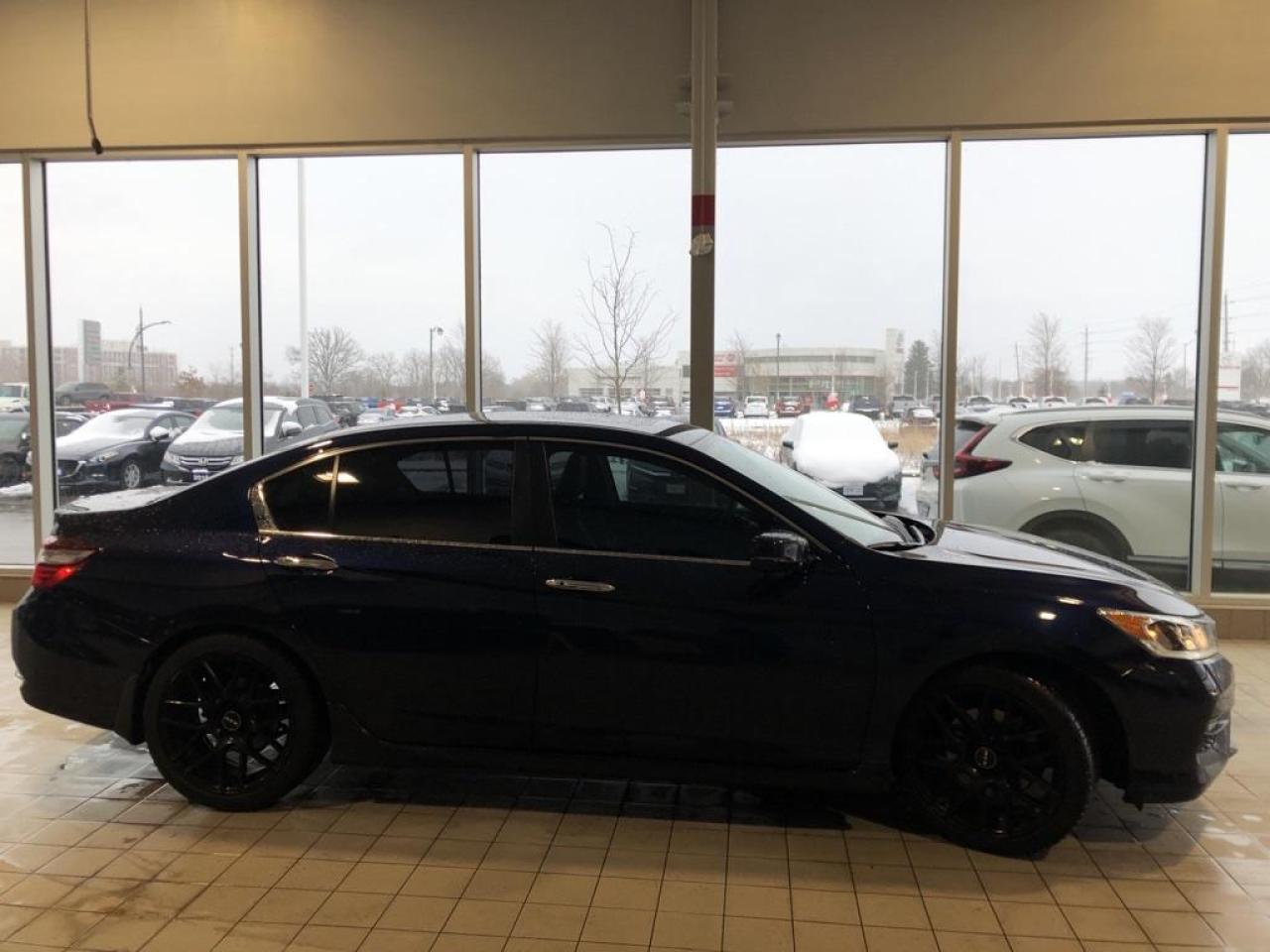 2017 Honda Accord Sport Photo