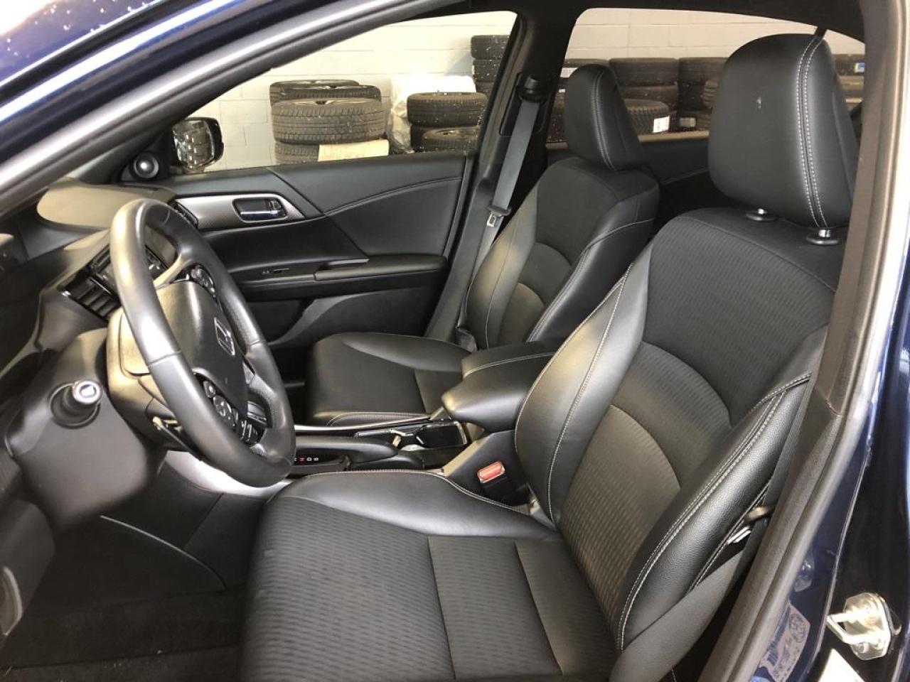 2017 Honda Accord Sport Photo