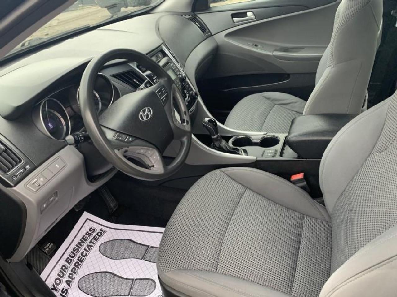 2011 Hyundai Sonata GLS Photo