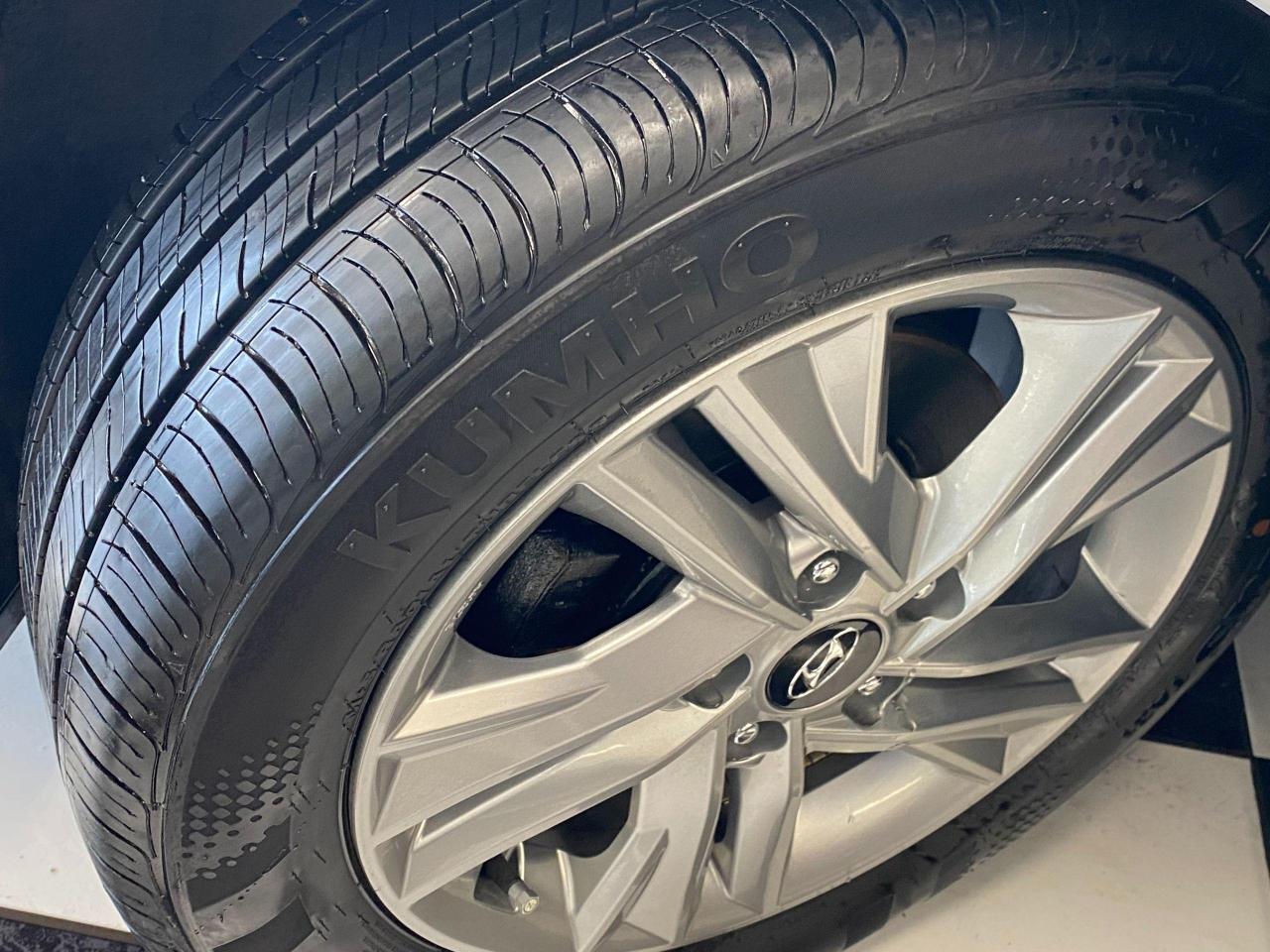 2019 Hyundai Elantra Preferred W/Sun & Safety PKG+Sunroof+ACCIDENT FREE - Photo #11