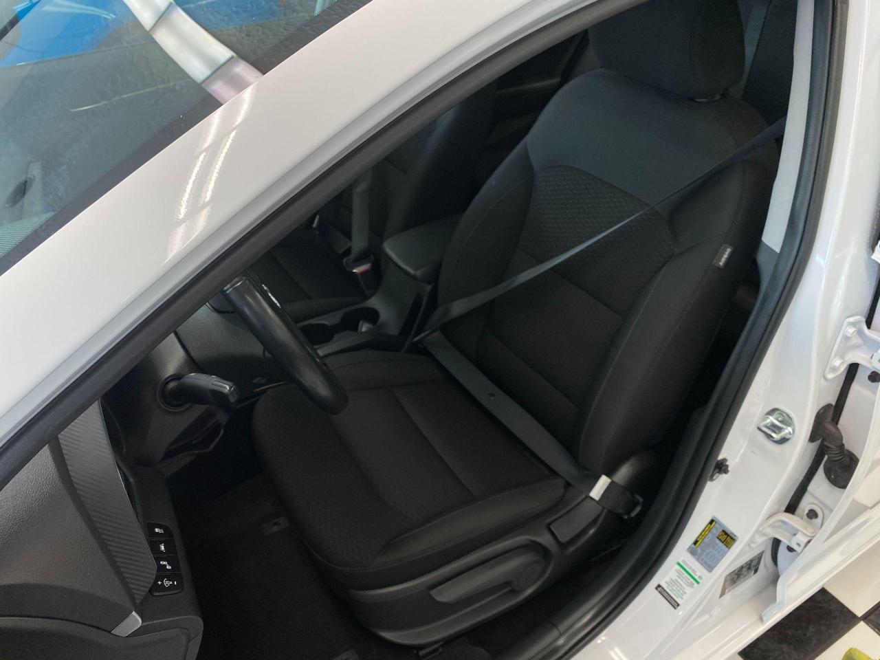 2019 Hyundai Elantra Preferred W/Sun & Safety PKG+Sunroof+ACCIDENT FREE Photo89