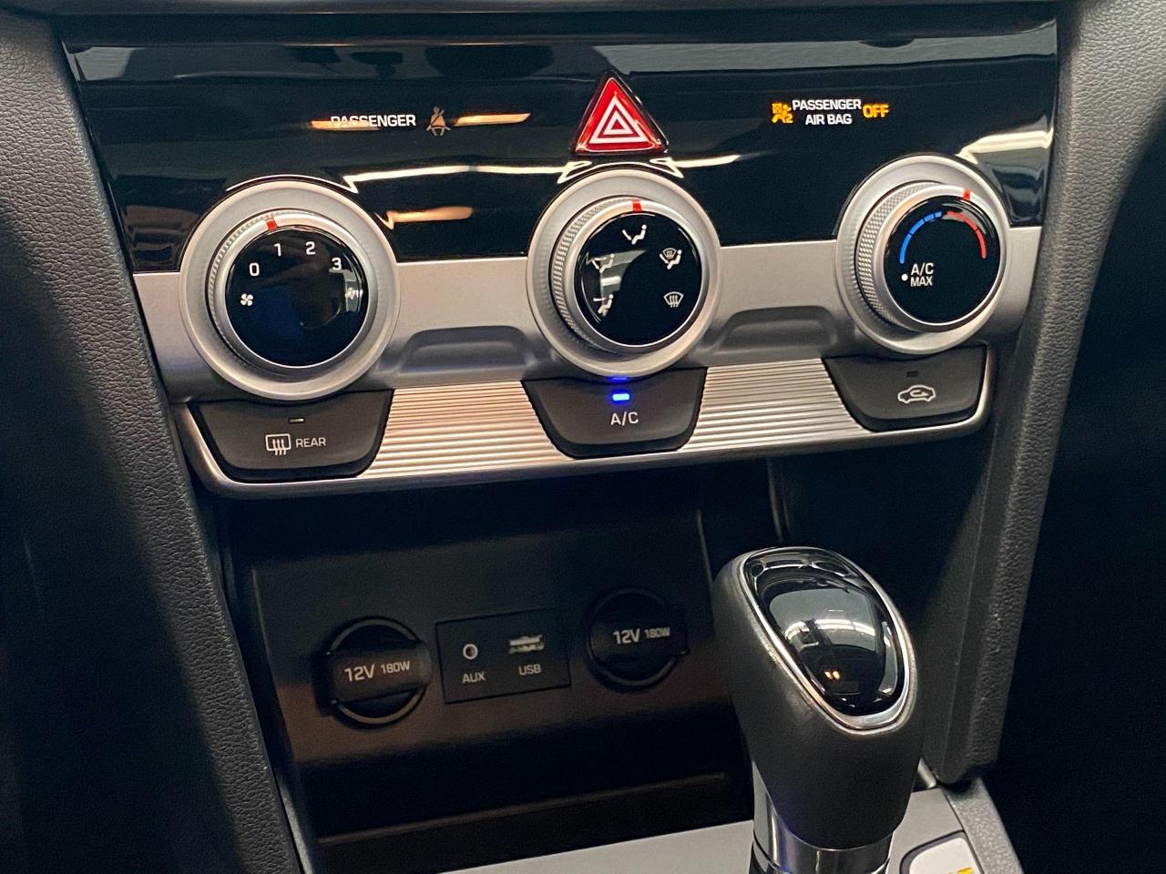 2019 Hyundai Elantra Preferred W/Sun & Safety PKG+Sunroof+ACCIDENT FREE - Photo #35