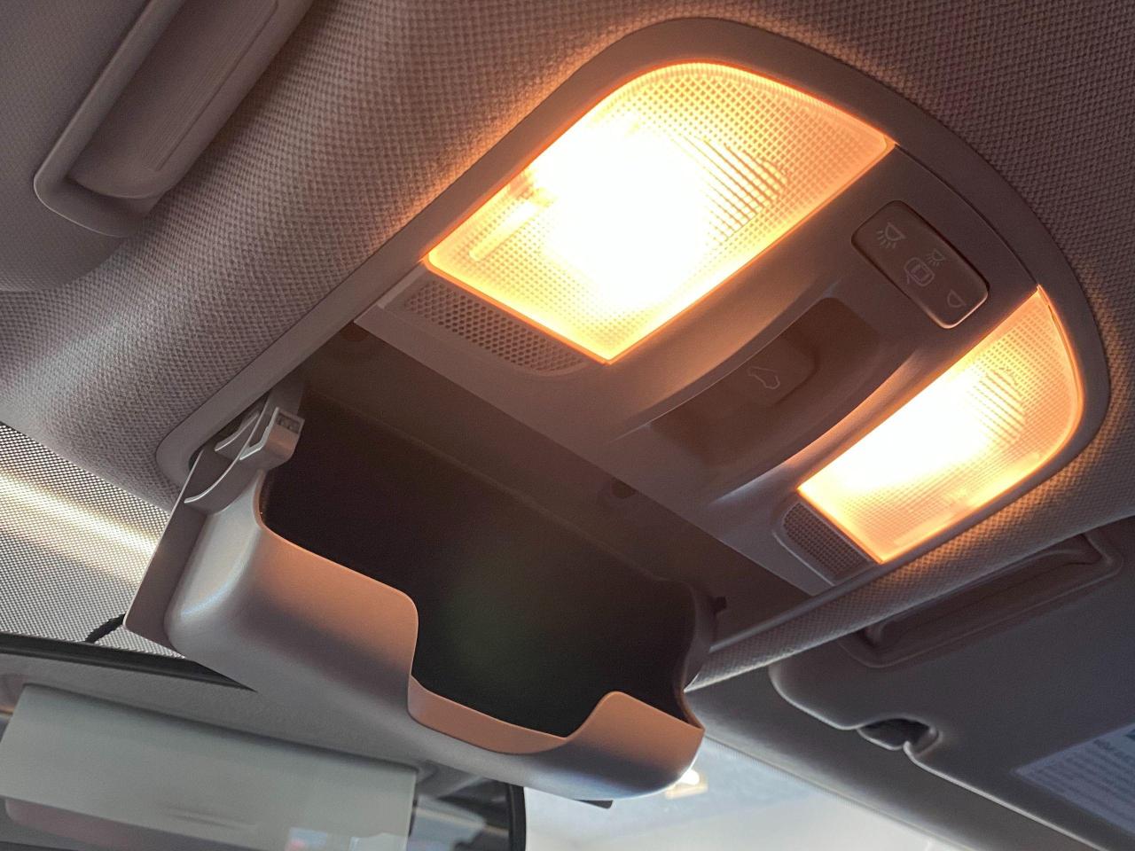 2019 Hyundai Elantra Preferred W/Sun & Safety PKG+Sunroof+ACCIDENT FREE - Photo #48