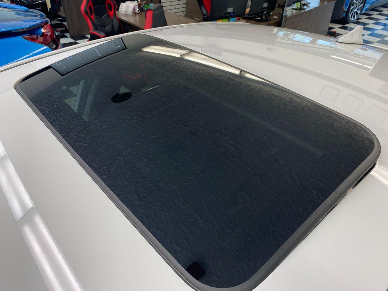 2019 Hyundai Elantra Preferred W/Sun & Safety PKG+Sunroof+ACCIDENT FREE - Photo #61