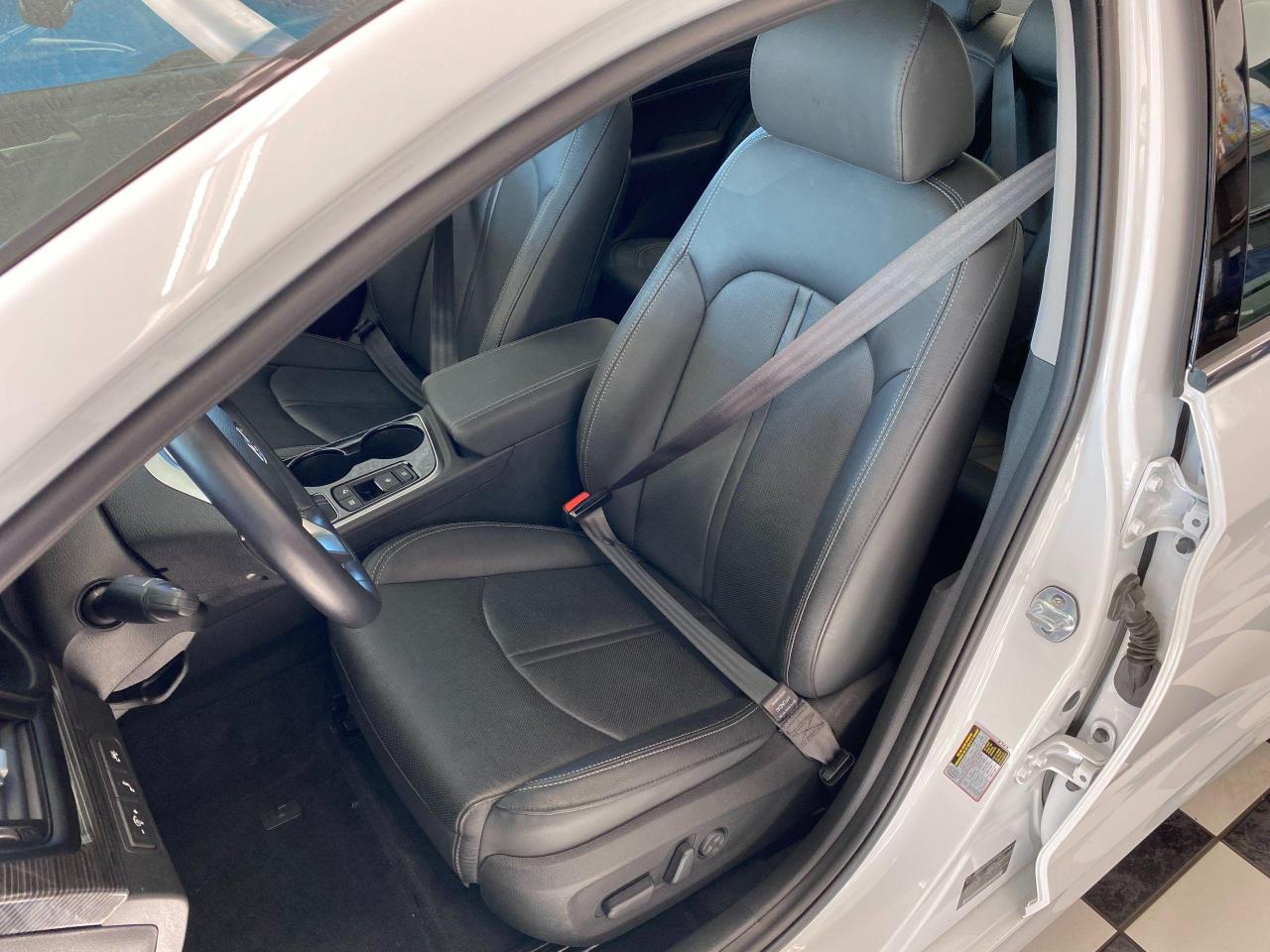 2019 Hyundai Sonata Luxury+AdaptiveCruise+ApplePlay+Roof+ACCIDENT FREE - Photo #19