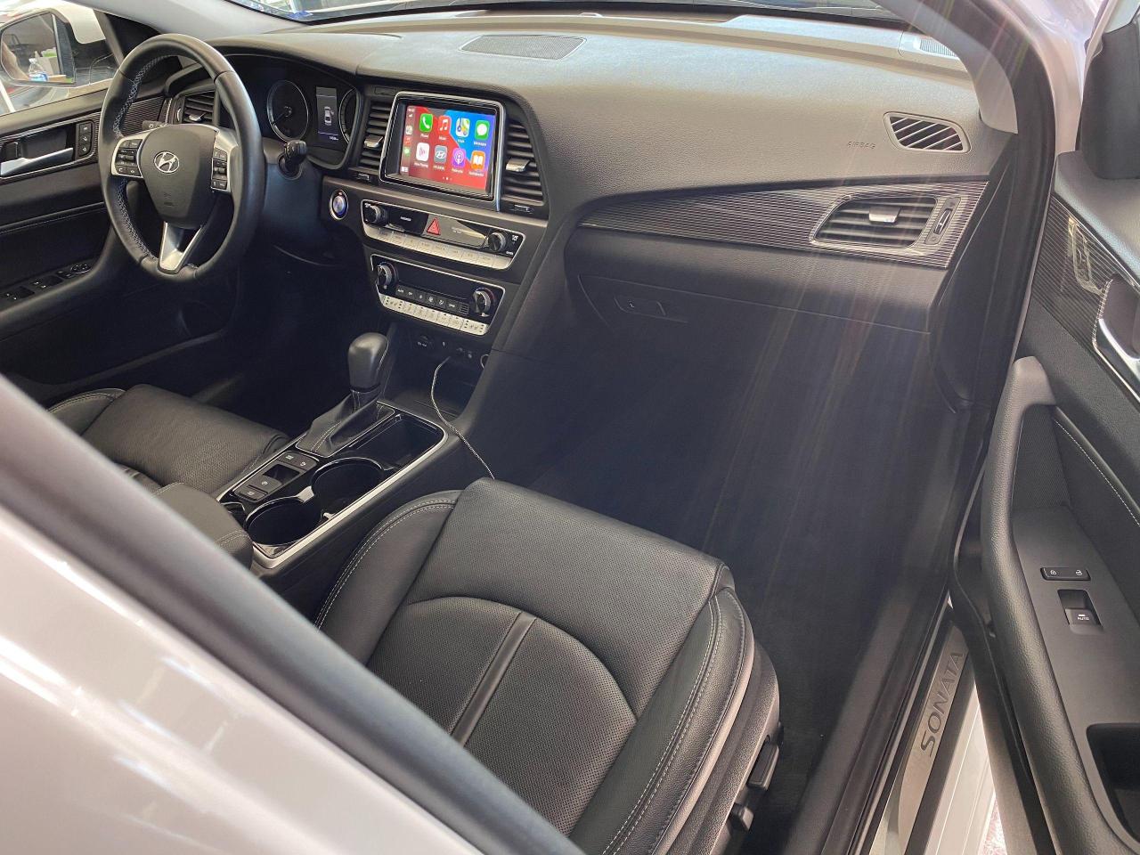 2019 Hyundai Sonata Luxury+AdaptiveCruise+ApplePlay+Roof+ACCIDENT FREE - Photo #20