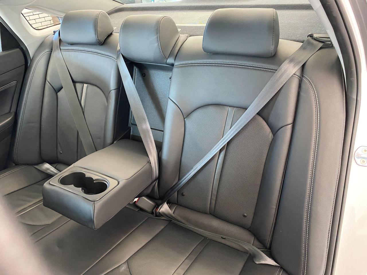 2019 Hyundai Sonata Luxury+AdaptiveCruise+ApplePlay+Roof+ACCIDENT FREE - Photo #24