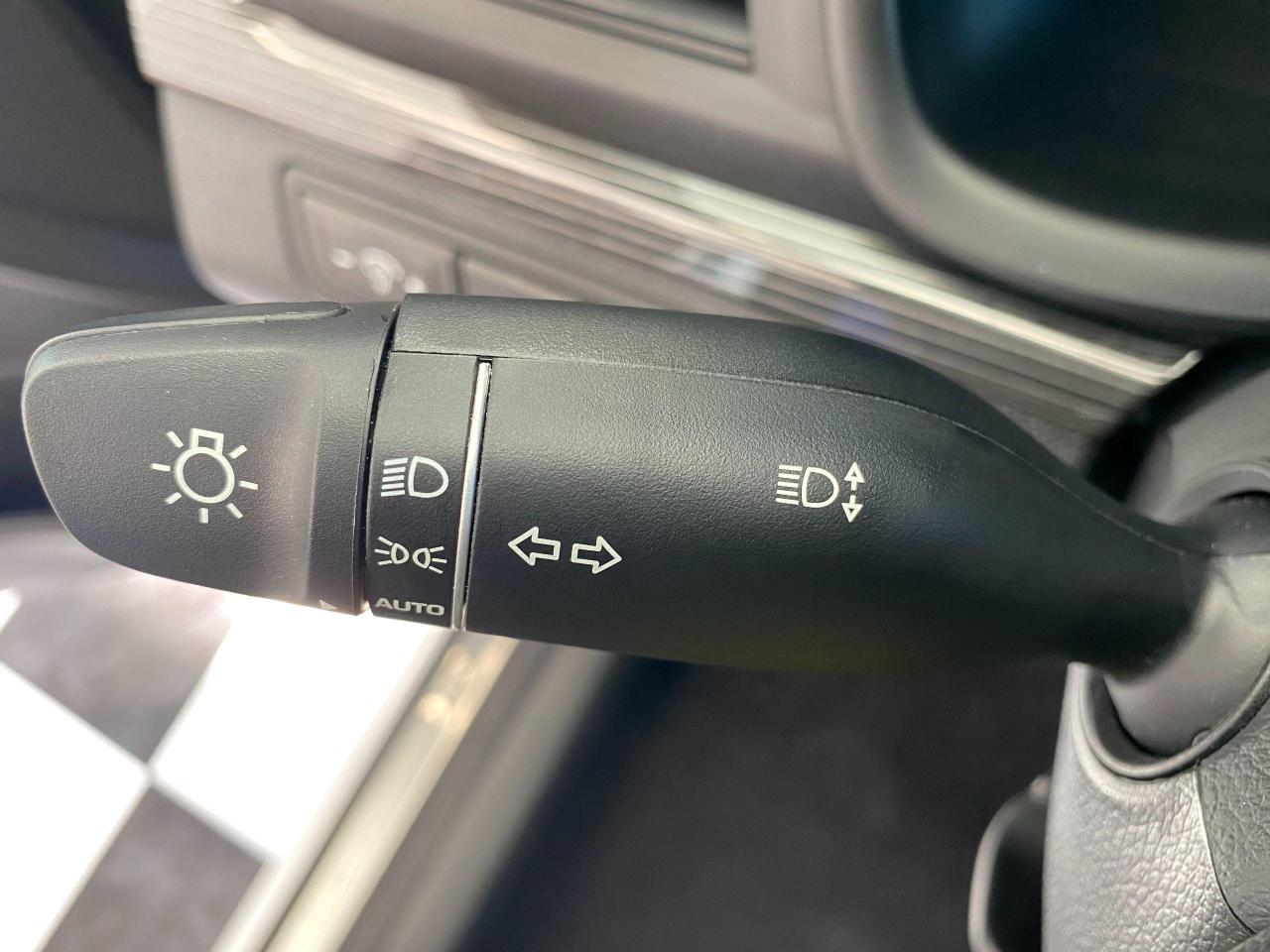 2019 Hyundai Sonata Luxury+AdaptiveCruise+ApplePlay+Roof+ACCIDENT FREE - Photo #53