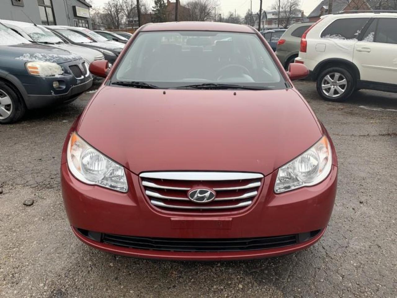 2010 Hyundai Elantra GL Photo