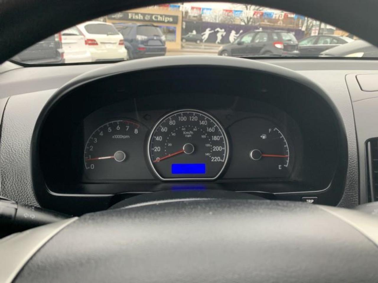 2010 Hyundai Elantra GL Photo