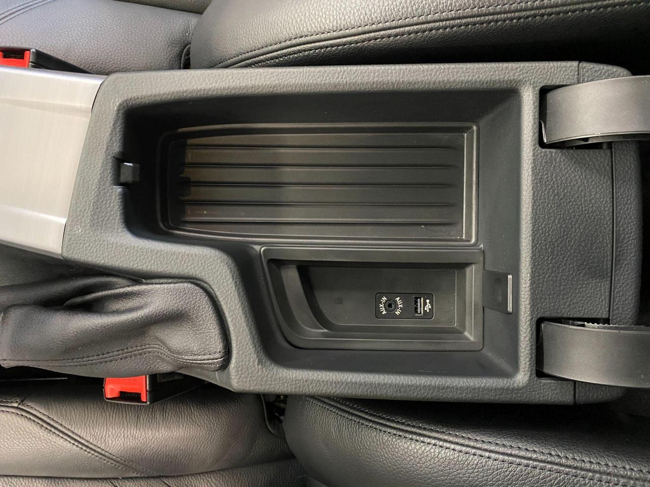 2017 BMW 3 Series 330i xDrive+GPS+Camera+Sensors+Roof+ACCIDENT FREE - Photo #56