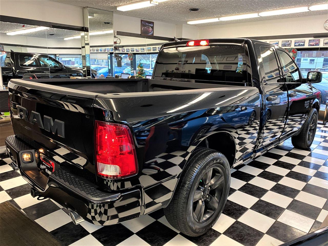 2019 RAM 1500 Express 5.7L V8 4x4 HEMI+ApplePlay+ACCIDENT FREE - Photo #4