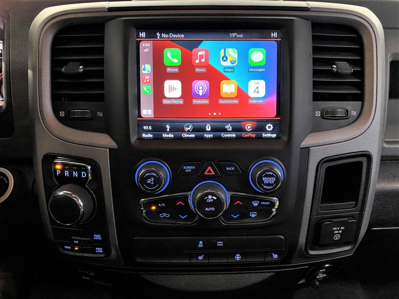 2019 RAM 1500 Express 5.7L V8 4x4 HEMI+ApplePlay+ACCIDENT FREE - Photo #10