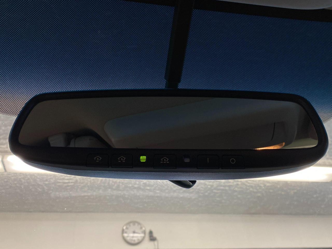 2016 Subaru Legacy 2.5i w/Touring AWD+Roof+Blind Spot+Accident Free - Photo #52
