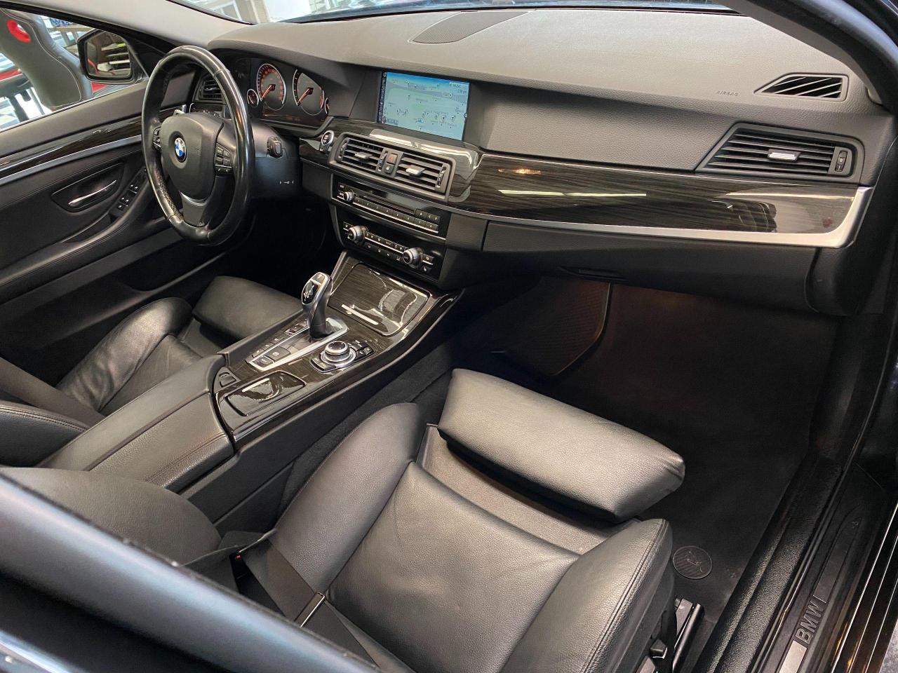 2013 BMW 5 Series 535i xDrive+New Tires+Xenons+Roof+ACCIDENT FREE - Photo #20