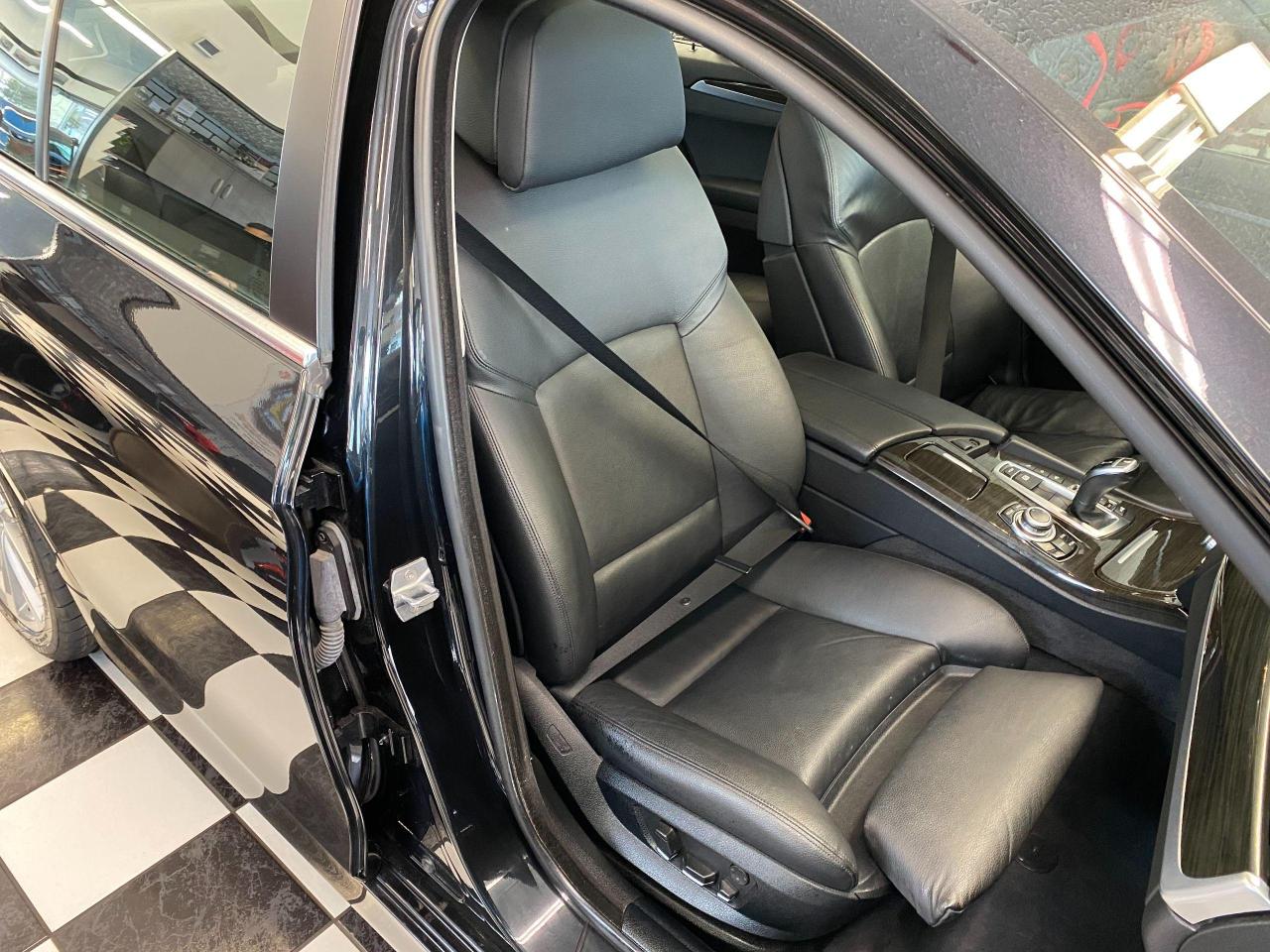 2013 BMW 5 Series 535i xDrive+New Tires+Xenons+Roof+ACCIDENT FREE - Photo #22