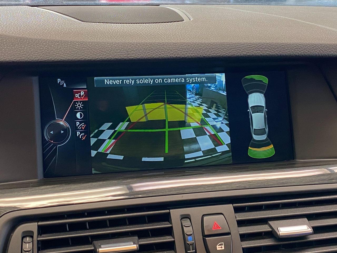 2013 BMW 5 Series 535i xDrive+New Tires+Xenons+Roof+ACCIDENT FREE - Photo #32