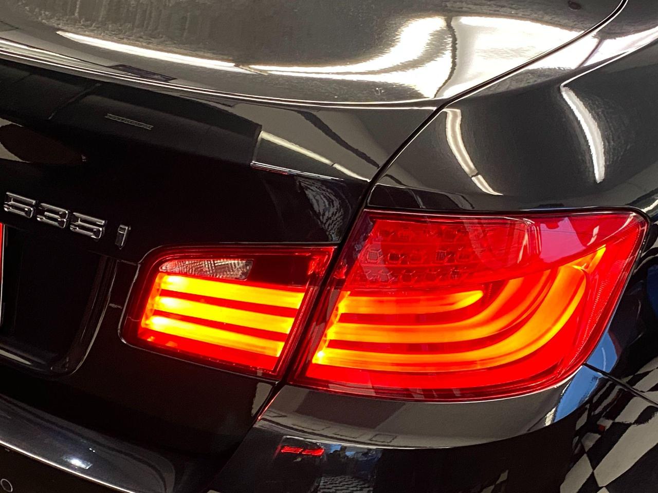 2013 BMW 5 Series 535i xDrive+New Tires+Xenons+Roof+ACCIDENT FREE - Photo #69