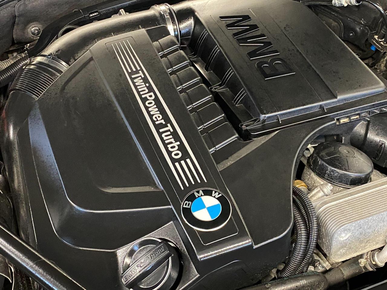 2013 BMW 5 Series 535i xDrive+New Tires+Xenons+Roof+ACCIDENT FREE - Photo #72
