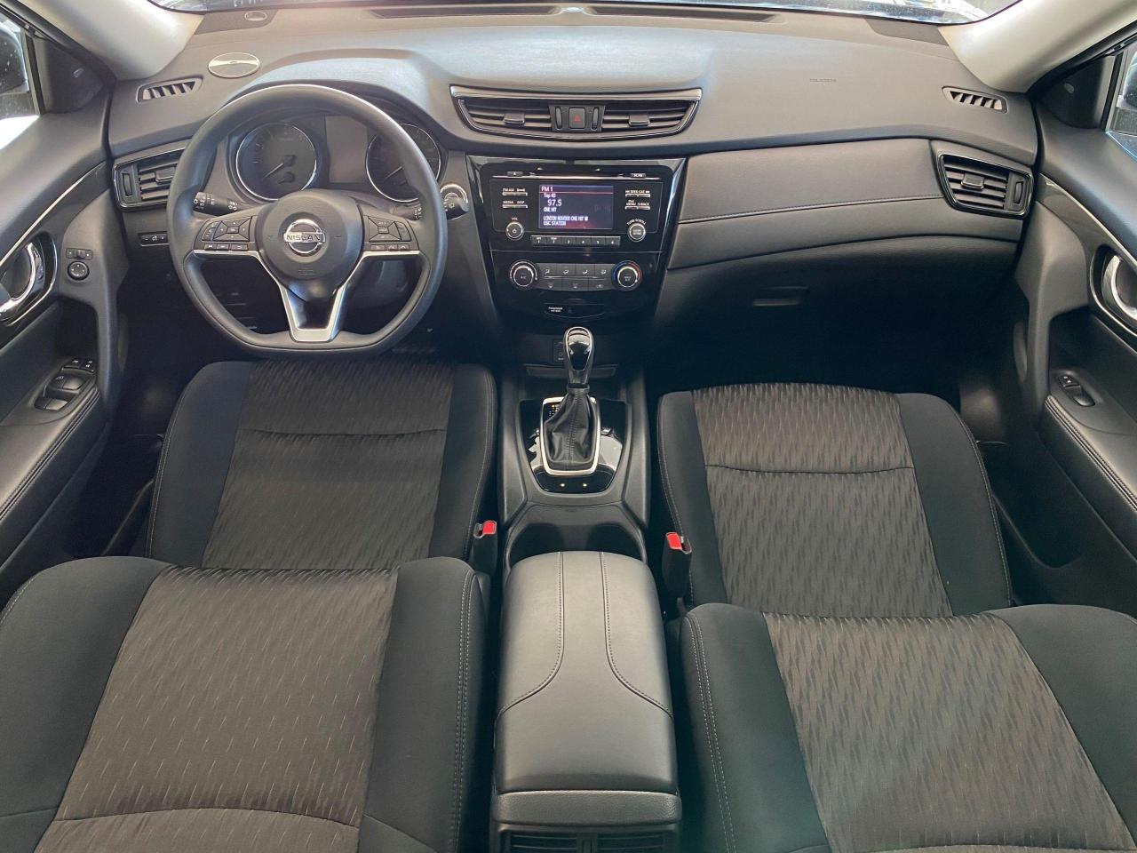 2017 Nissan Rogue SV FEB+SafetyShield+BlindSpot+Camera+ACCIDENT FREE - Photo #8