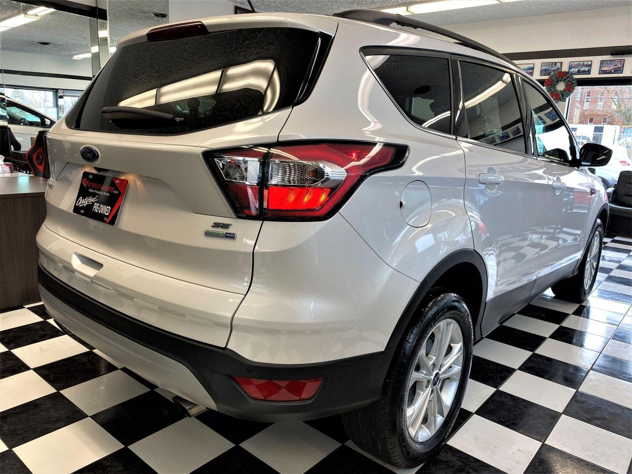 2017 Ford Escape SE 4WD+GPS+Leather+Roof+ApplePlay+ACCIDENT FREE - Photo #4